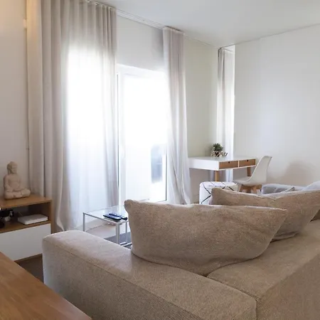 Flh Saldanha Minimalist Flat Apartment Lisbon